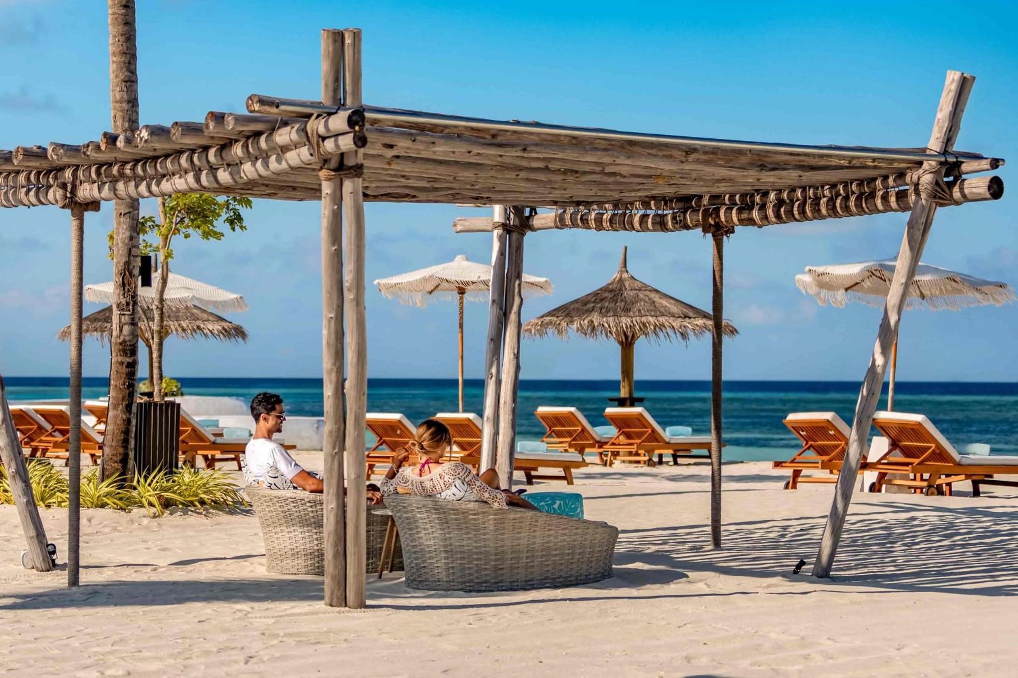 Отель Ozen Life Maadhoo Maadhoo  Экстерьер фото